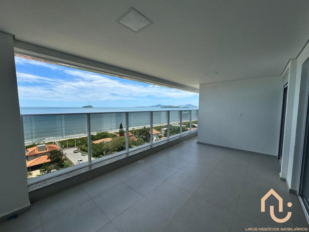 Apartamento à venda  no Itacolomi - Balneário Piçarras, SC. Imóveis